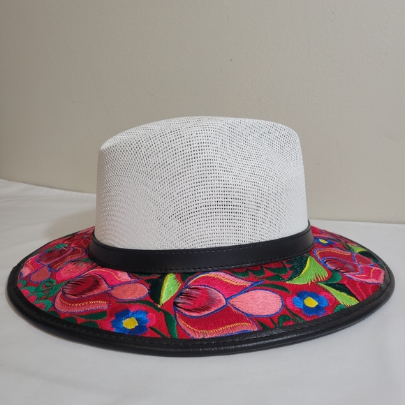 Accessories - New Beautiful Embroidered Hat